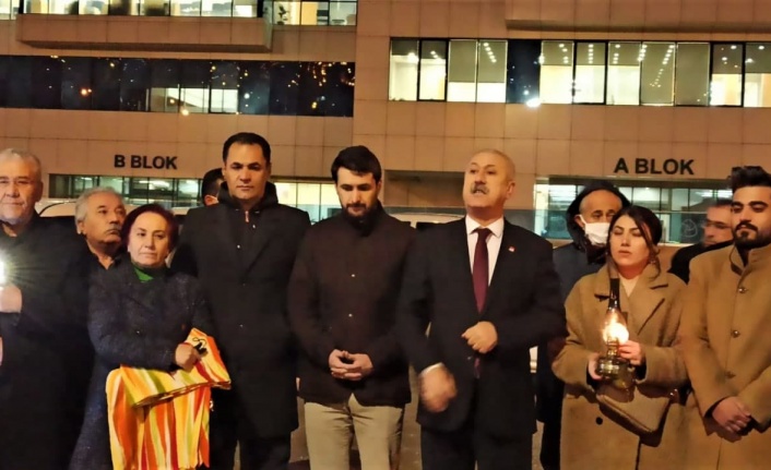 CHP Kahramanmaraş’ta zamları battaniyelerle protesto etti