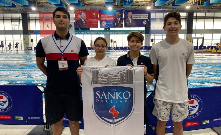 Sanko Okulları Öğrencisi Ali Emre Simitçi Yüzme Milli Takımında!